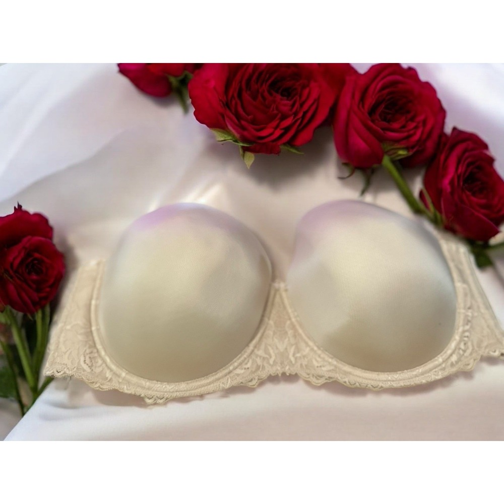 Torrid Curve Push-Up Strapless Bra Size 46DD Nude/Buff Color Wedding Elegant